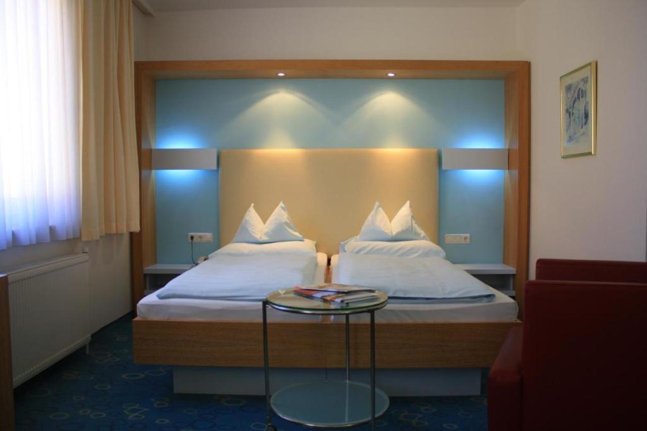 Dom Hotel Linz Eksteriør billede