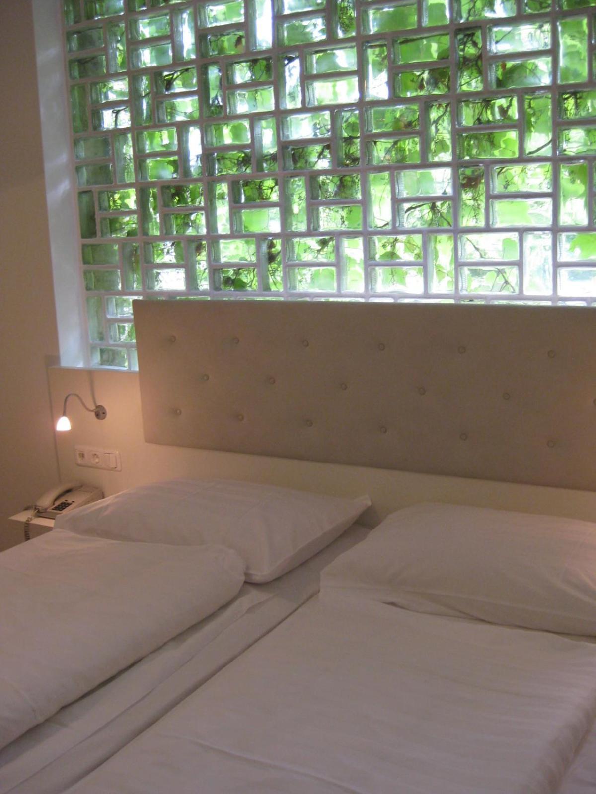 Dom Hotel Linz Eksteriør billede