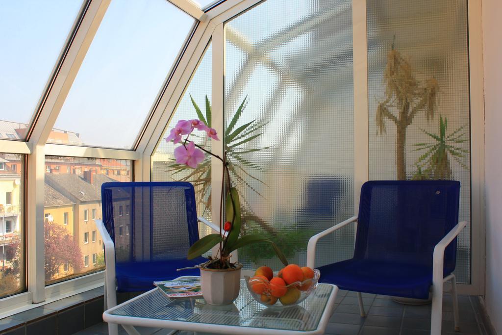 Dom Hotel Linz Eksteriør billede